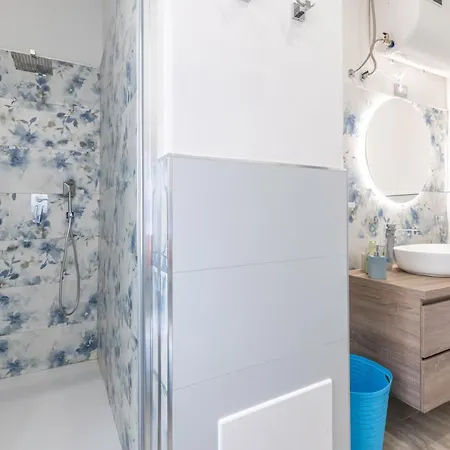 Quarzo. Modern Rooms Cagliari Exterior photo