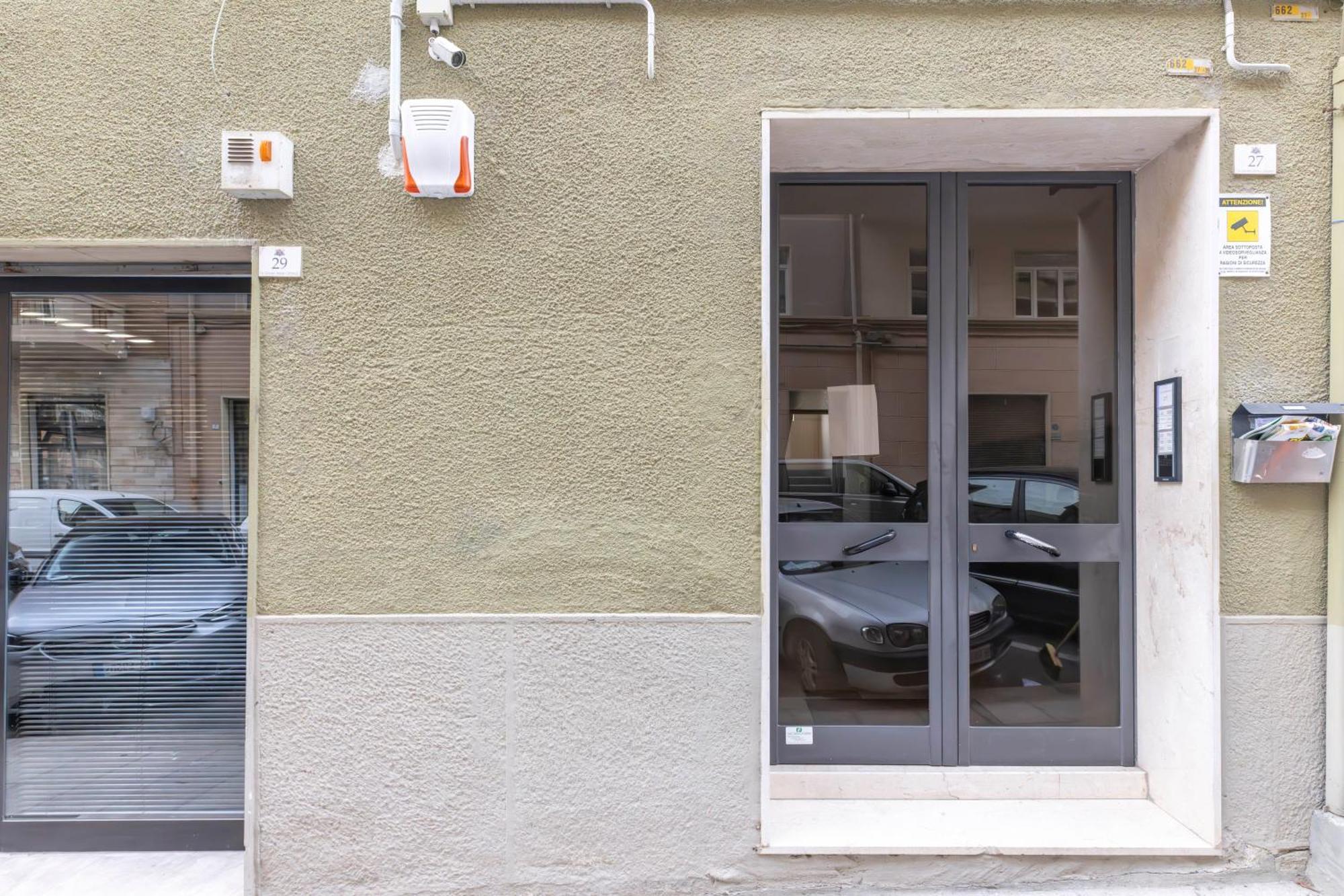Maison d'hôtes Quarzo. Modern Cagliari